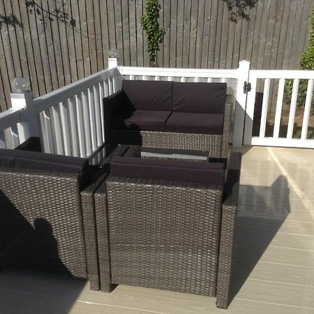 Mollys Retreat Pet Friendly Three Bed Caravan With Small Garden Newquay Bay Resort Quieter Area Of Park Kültér fotó