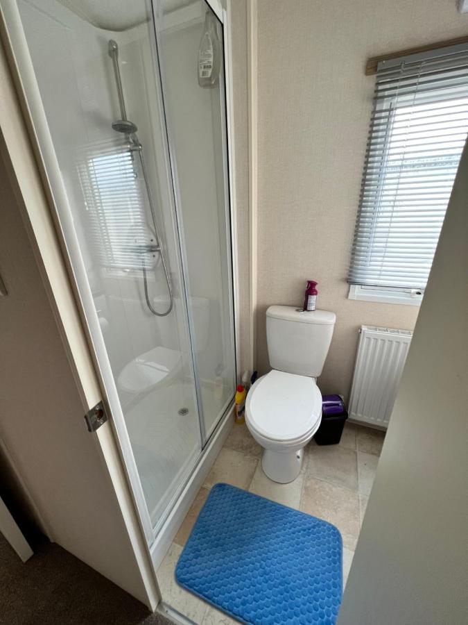 Mollys Retreat Pet Friendly Three Bed Caravan With Small Garden Newquay Bay Resort Quieter Area Of Park Kültér fotó